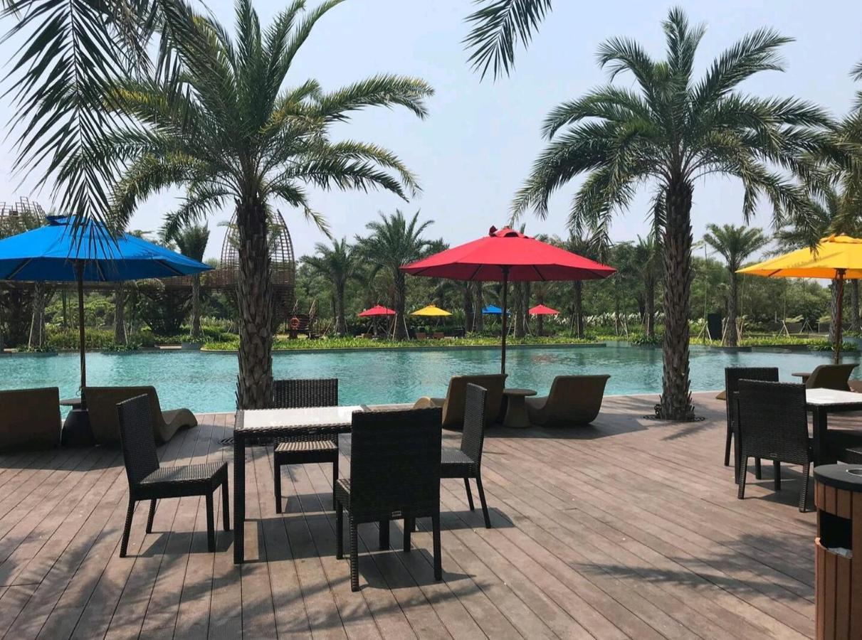 Studio Sea View Apartment At Gold Coast Pik By Mysweethome Jakarta Kültér fotó